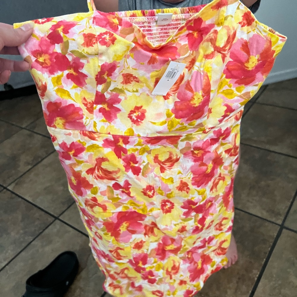 Old navy dress with pockets size medium NWT